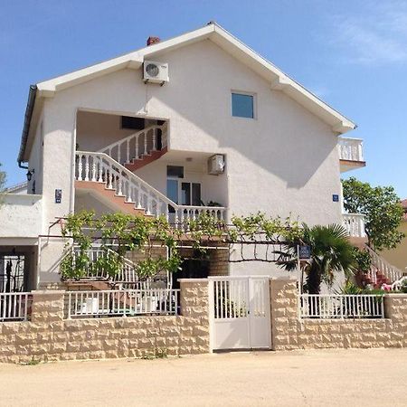 Apartmani Slavica Biograd Na Moru Exterior photo